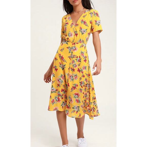 Lulus Dresses & Skirts - Lulu's Windows Down Yellow Floral Print‎ Button-Front Midi Dress size Small